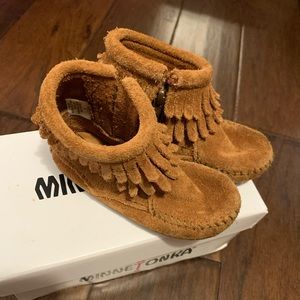 Toddler Minnetonka Fringe Mocs